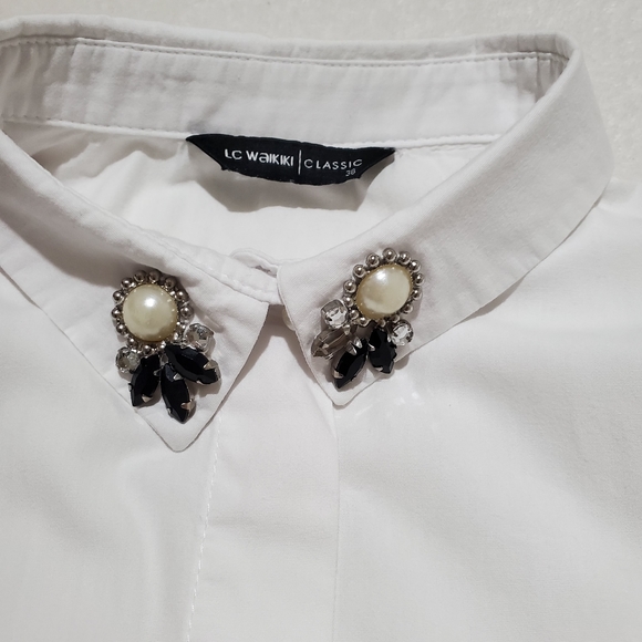 Lc Waikiki Classic Rhinestone White Women's Shirt Size M - Picture 3 of 8